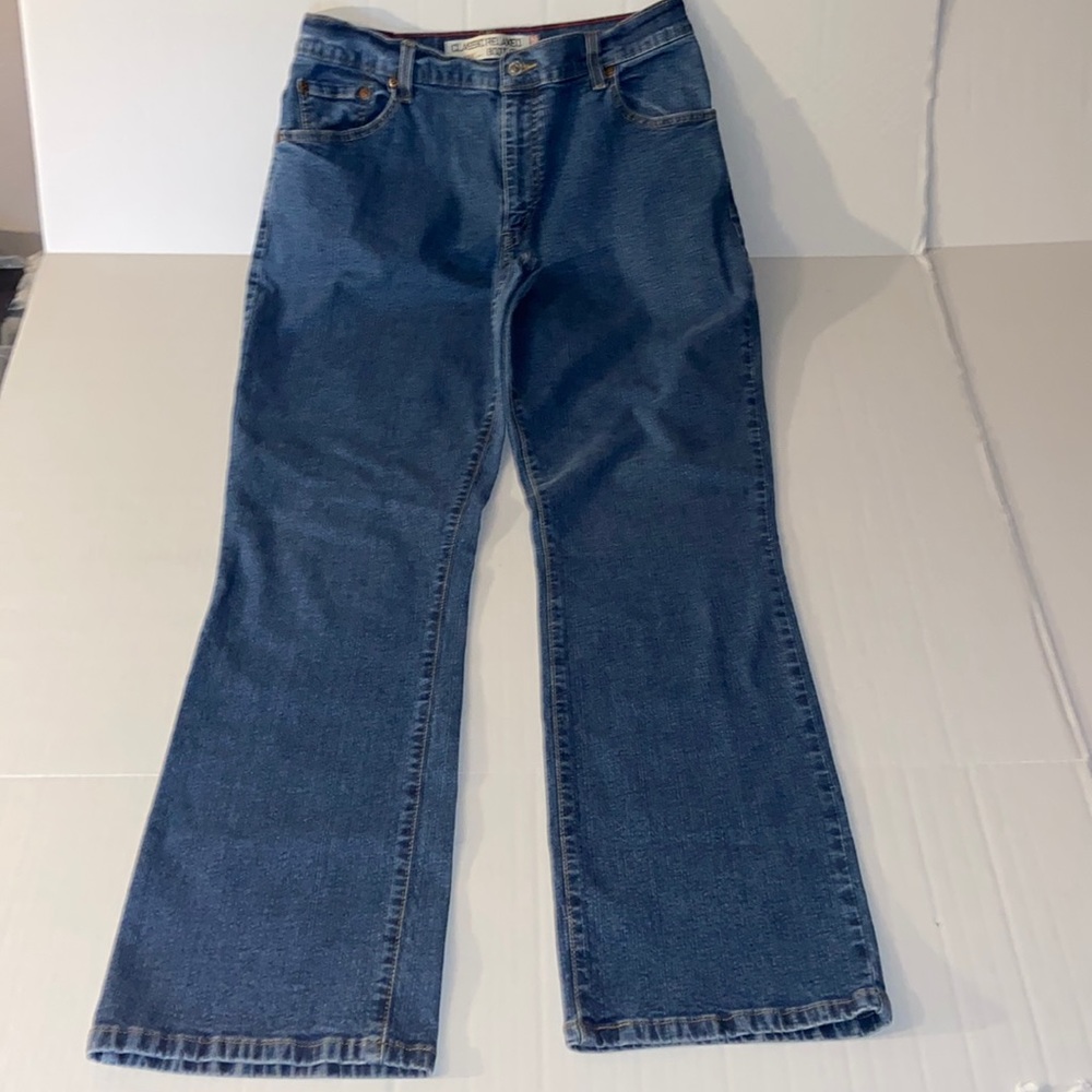 Levi’s 550 Women’s Size 12 M Mis Classic Relaxed Bootcut Denim Blue Jeans